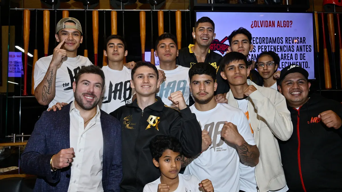 Jab Box Promotions fixe une affiche pour un titre WBC à Naucalpan le 29 août
