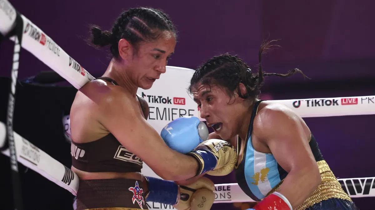 Amanda Serrano reaches 50 wins with majority decision in WBA bout