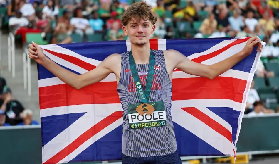 Poole, King and mixed relay team secure British treble in Oregon