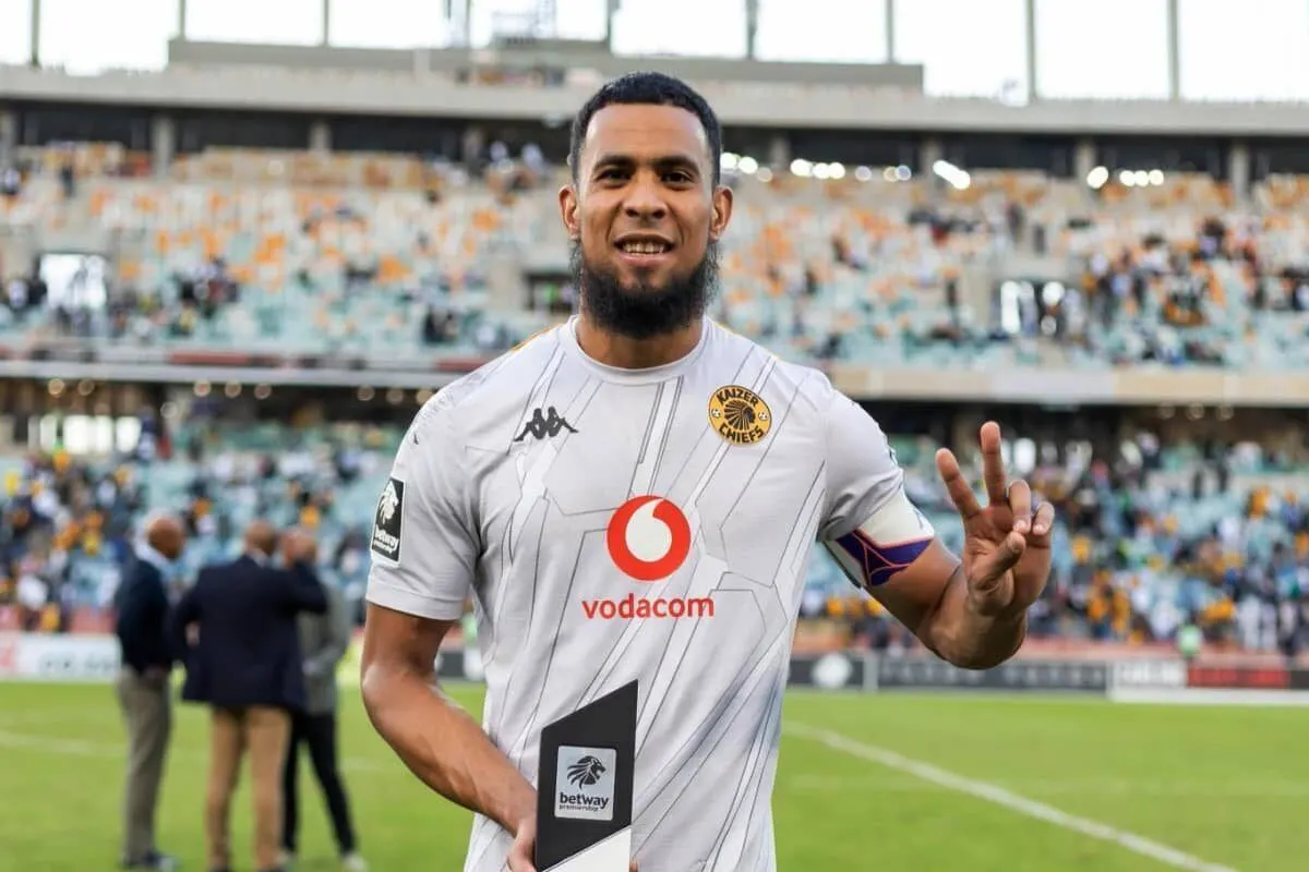 Composition des Kaizer Chiefs : les débuts de Phili et la titularisation de Petersen