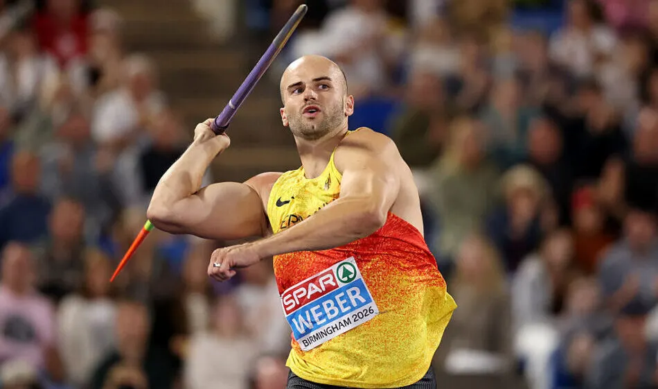 Julian Weber breaks championship javelin record with 90.40m throw