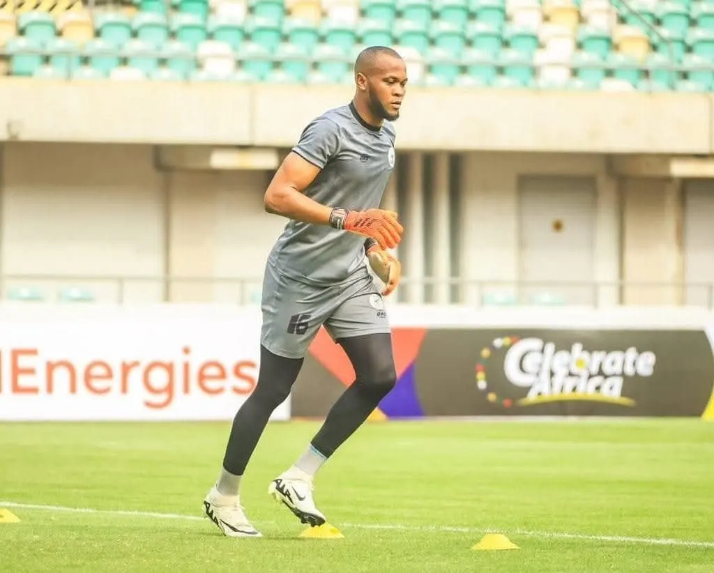 L’ancien gardien des Super Eagles Sochima d’accord pour rejoindre Shooting Stars en NPFL