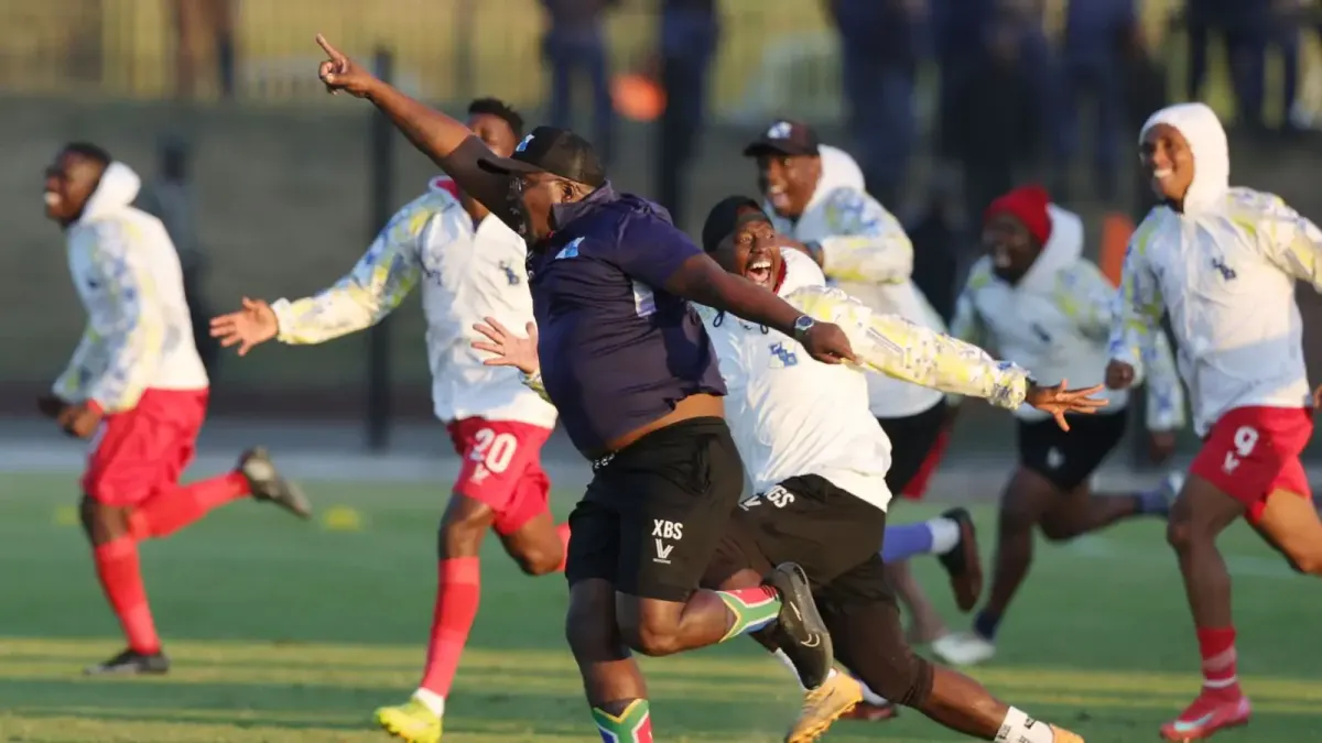 ميلفورد يحقق فوزه الأول وديربي ديربان ينتهي بالتعادل