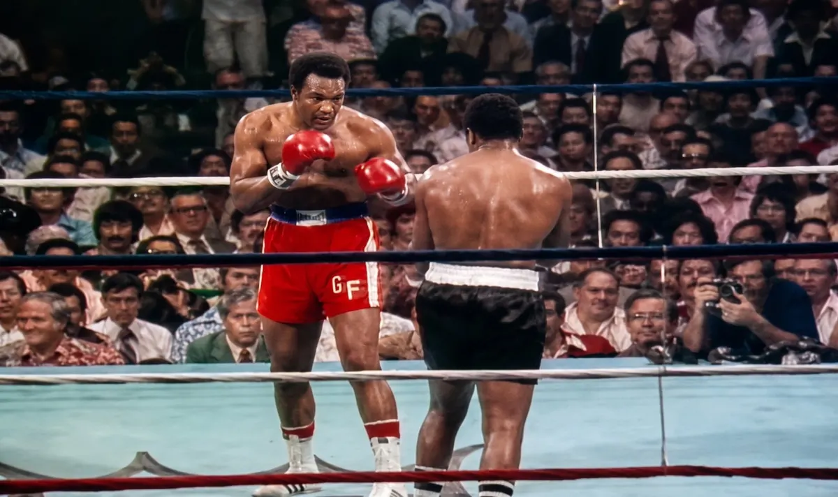 Le retard de George Foreman reste dans les mémoires après sa défaite contre Jimmy Young en 1977