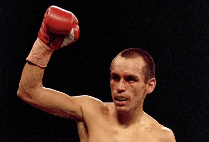 Remembered: Ricardo Lopez stopped Alex Sanchez in round five in 1997