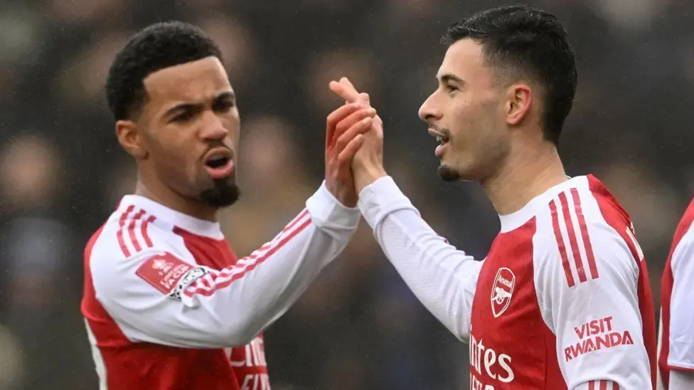 Arsenal attend des offres pour Martinelli et Nwaneri