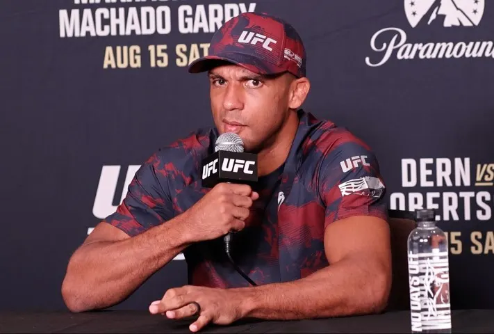إدسون باربوزا يفكر في الاعتزال قبيل بطولة UFC 330