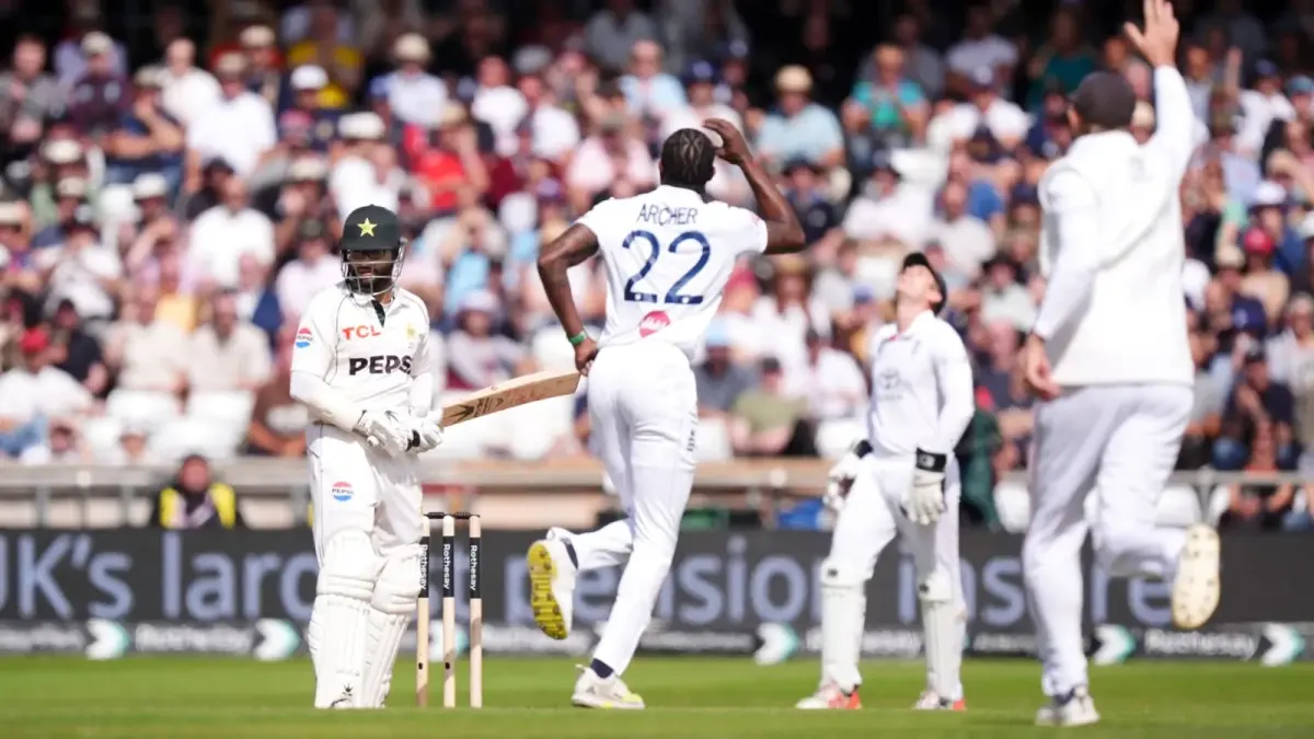 L’Angleterre bat le Pakistan par une manche et 103 runs, Agha l’admet