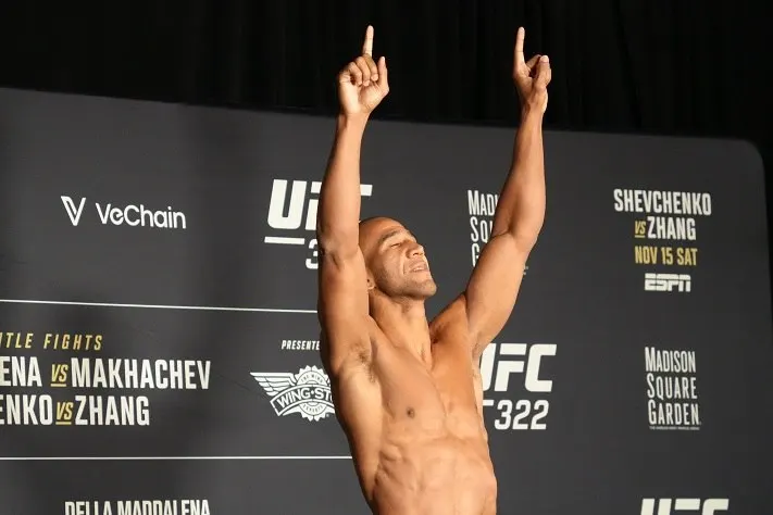 La programmation de la pesée de l’UFC Sacramento pour le combat Hernandez-Rodrigues est établie