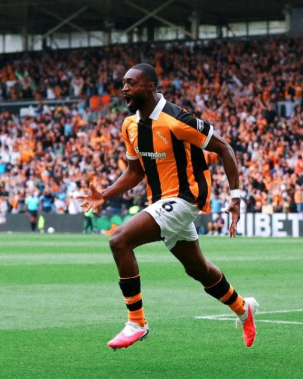 Schmeichel praises Ajayi after Hull City’s 2-0 Premier League win