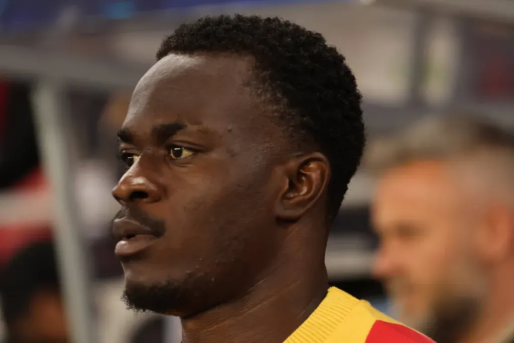 Anthony Dennis vise un transfert à Al Jazira alors que les pistes européennes s’enlisent en Turquie