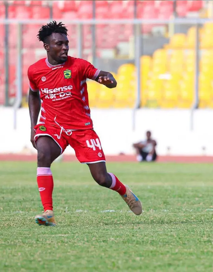 Asante Kotoko et le milieu de terrain Prince Badu se séparent d'un commun accord