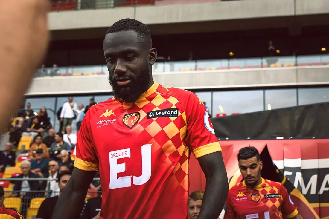 لو مان يدفع إدوين كوارشي إلى الرحيل بعد نجاح الصعود إلى دوري الدرجة الأولى الفرنسي