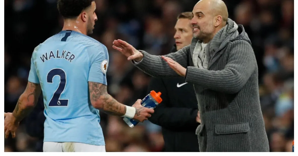 Guardiola fond en larmes après son altercation avec Walker lors de la défaite 2-0 de Manchester City