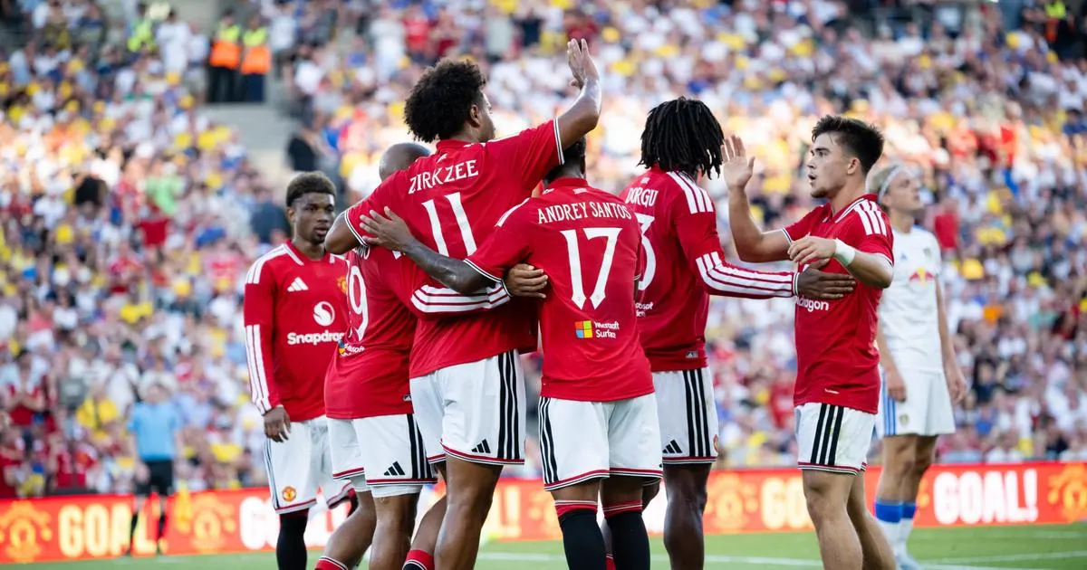 Les supporters de Manchester United réclament le maintien de Zirkzee après la victoire aux tirs au but face à Leeds