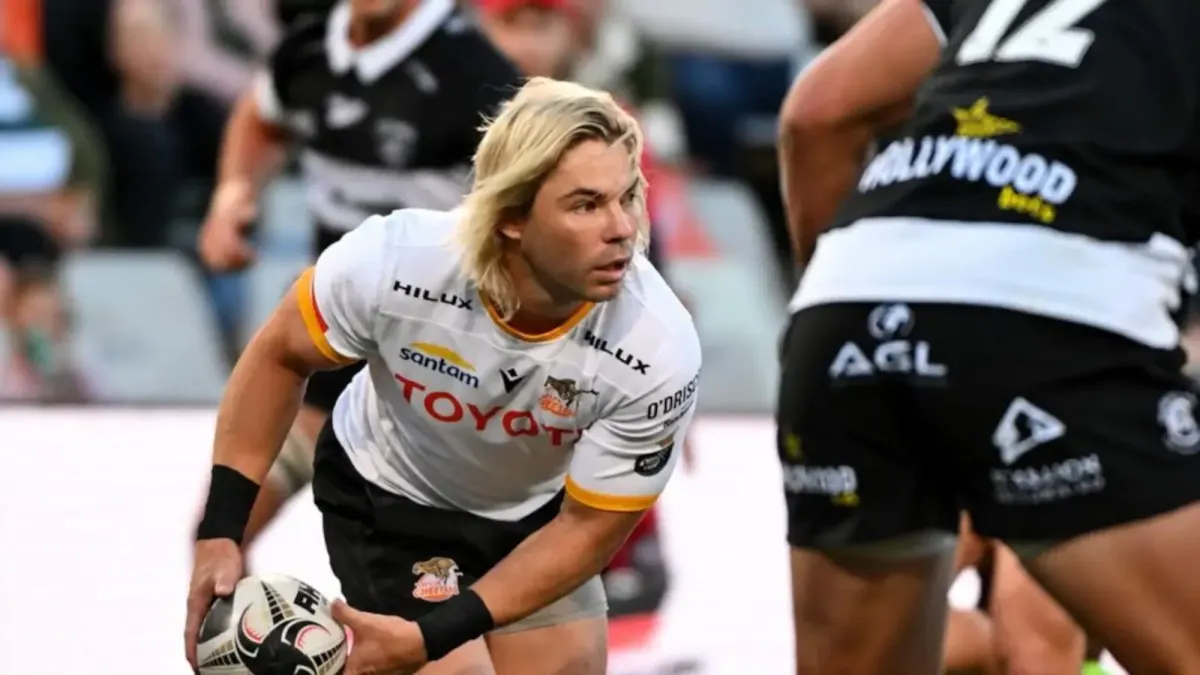 Stormers consider surprise loan move for veteran Springbok Faf de Klerk