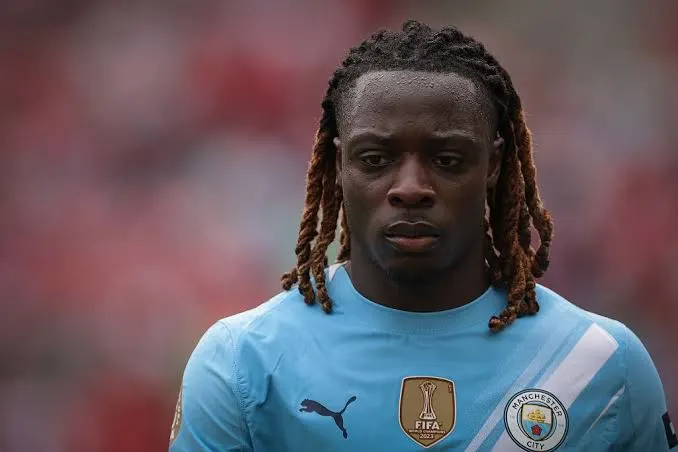 Manchester City victime d’un coup dur avec la blessure de Doku avant l’ouverture de la Premier League