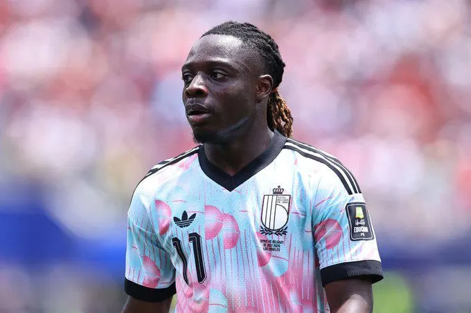 جيريمي دوكو يوقع عقداً جديداً لمدة خمس سنوات مع مانشستر سيتي