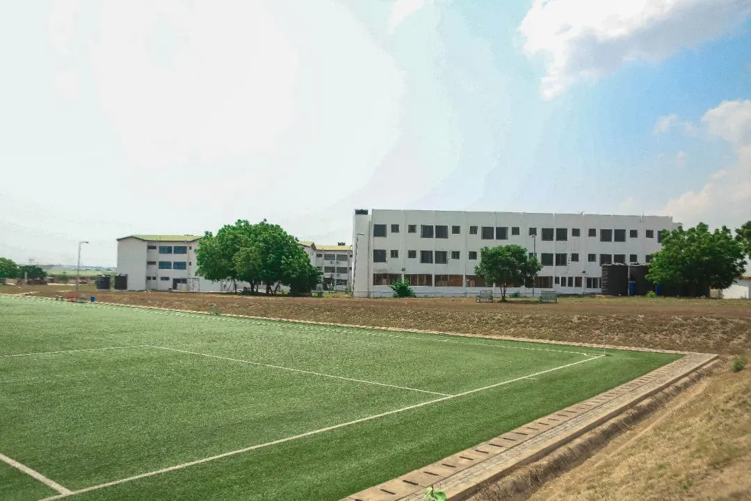 La GFA achève la clôture du site de 64.25 acres du Ghanaman Soccer Centre
